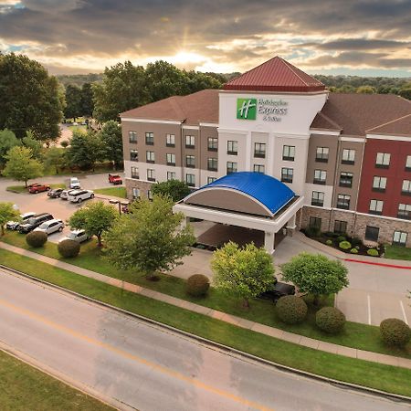 Holiday Inn Express And Suites Springfield Medical District By Ihg Bagian luar foto