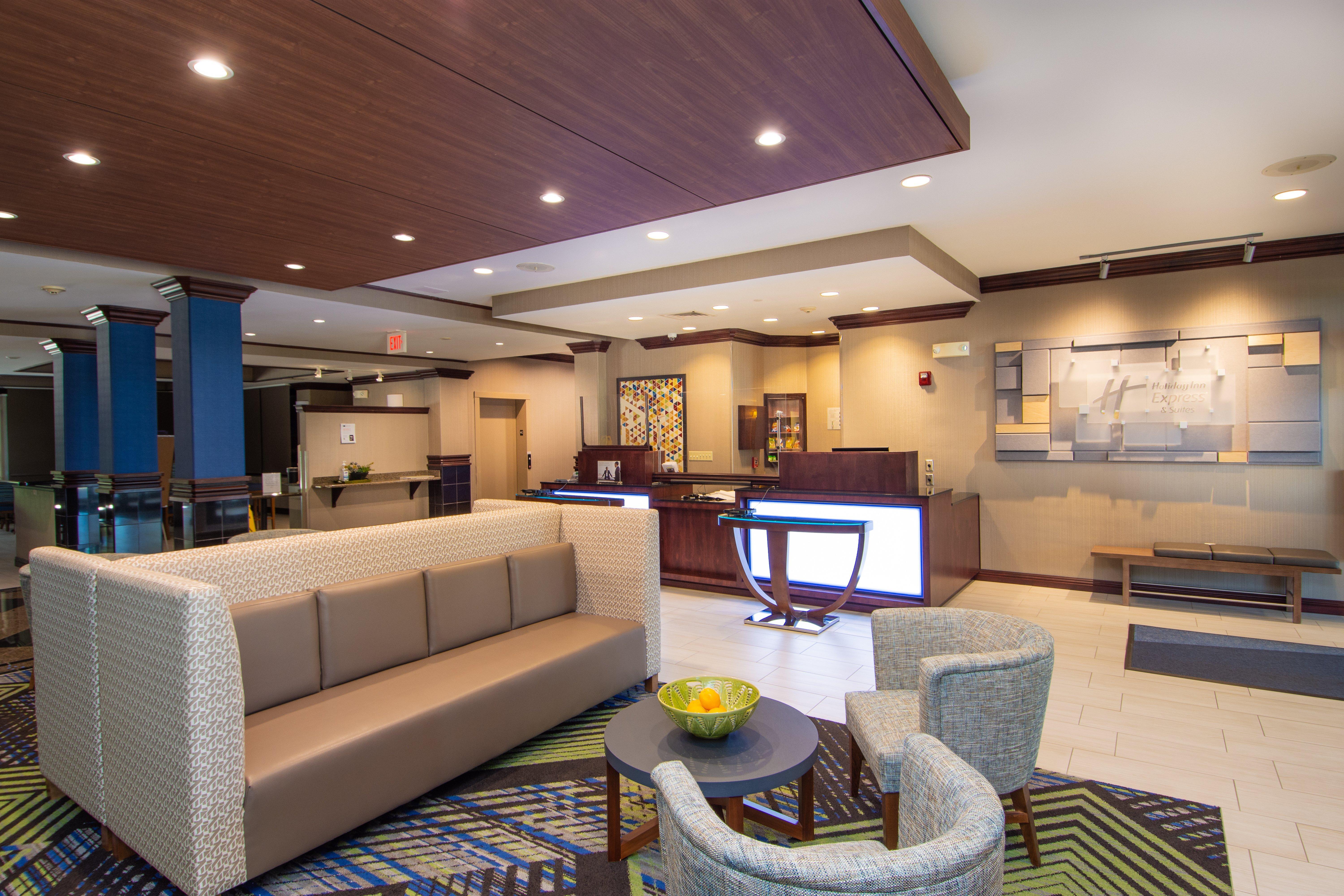 Holiday Inn Express And Suites Springfield Medical District By Ihg Bagian luar foto