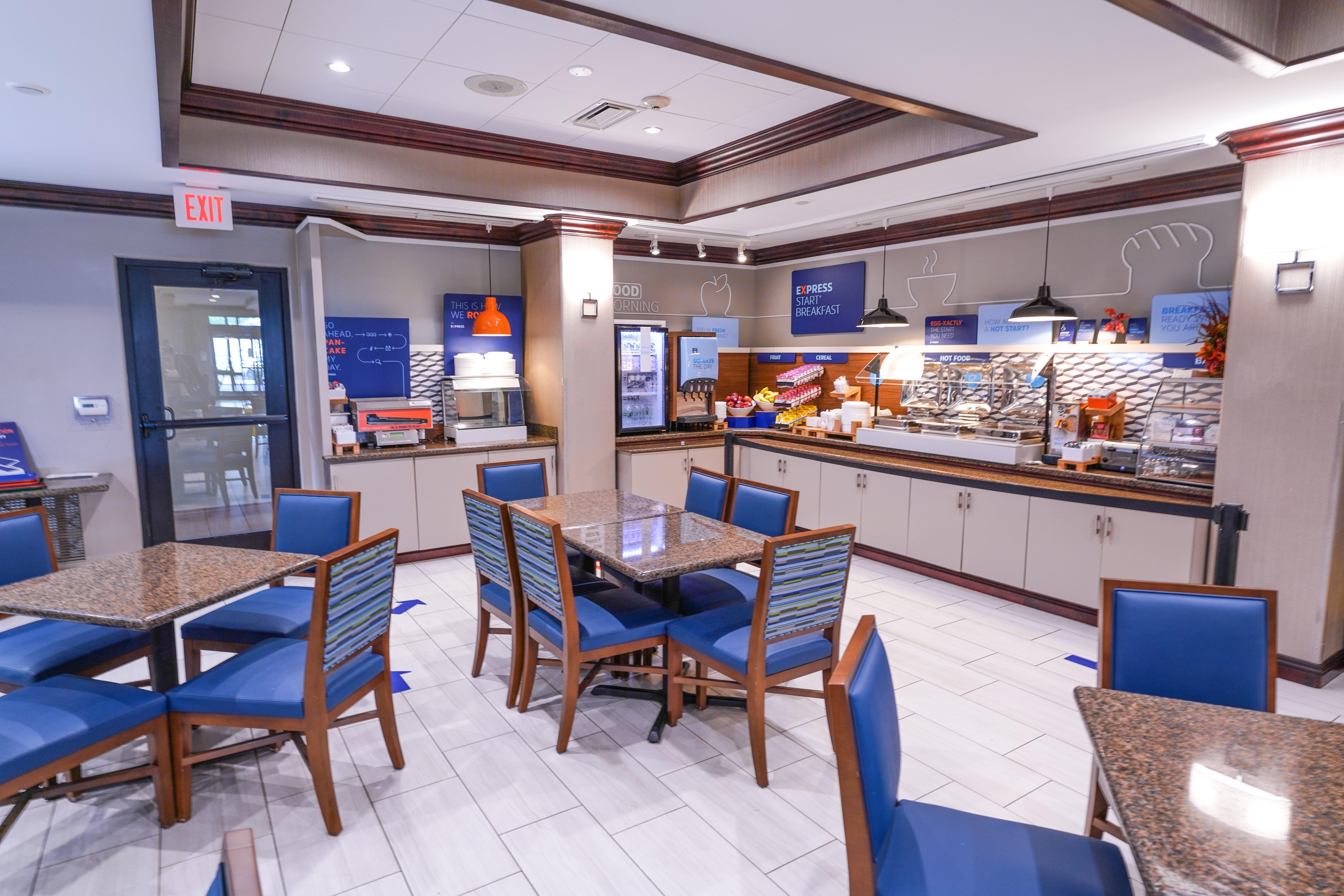 Holiday Inn Express And Suites Springfield Medical District By Ihg Bagian luar foto