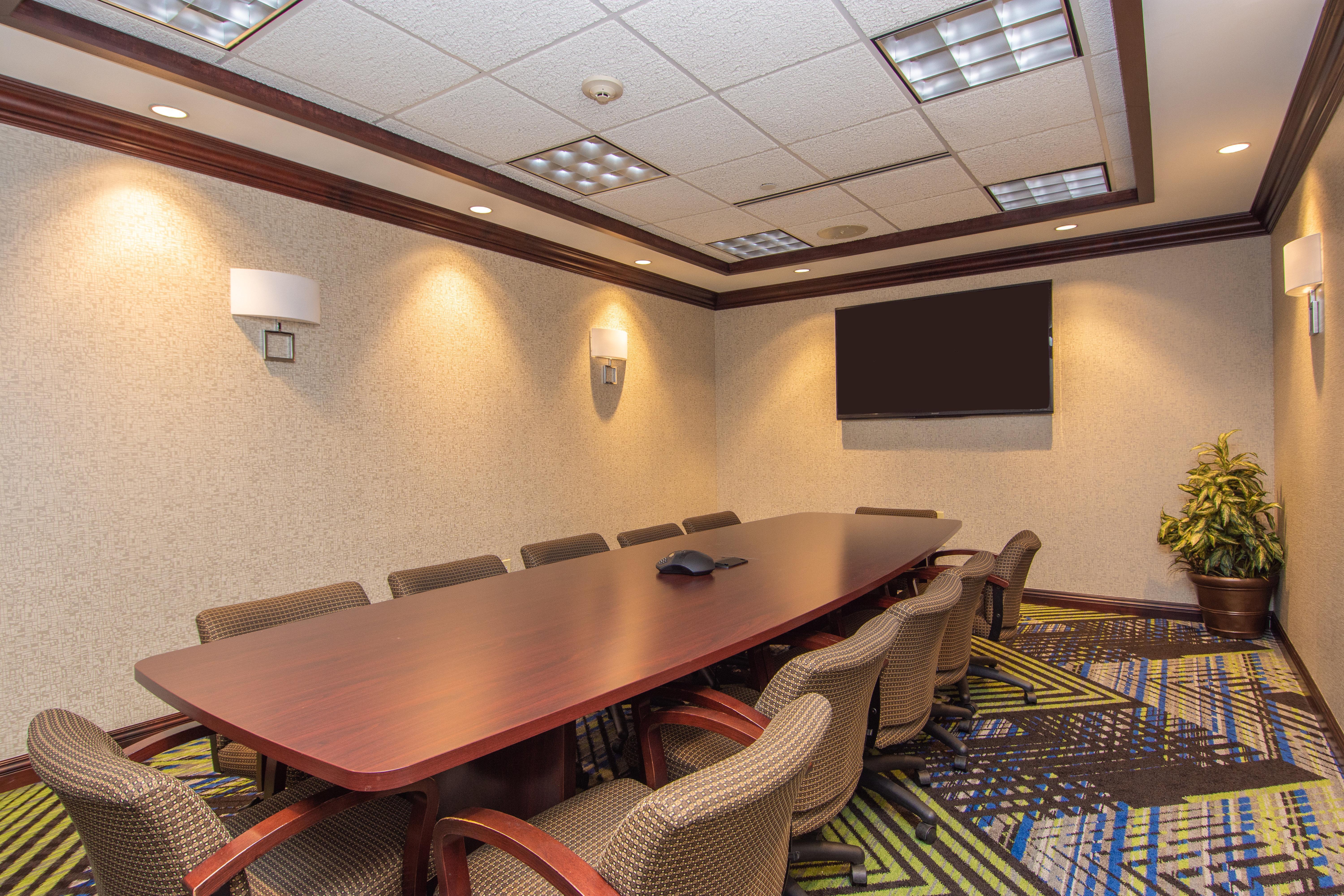 Holiday Inn Express And Suites Springfield Medical District By Ihg Bagian luar foto