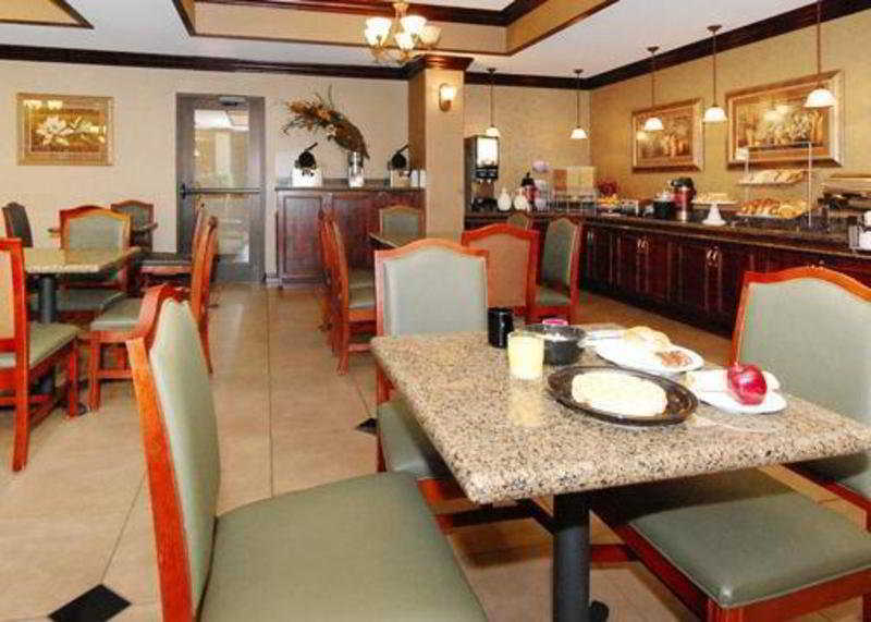 Holiday Inn Express And Suites Springfield Medical District By Ihg Restoran foto